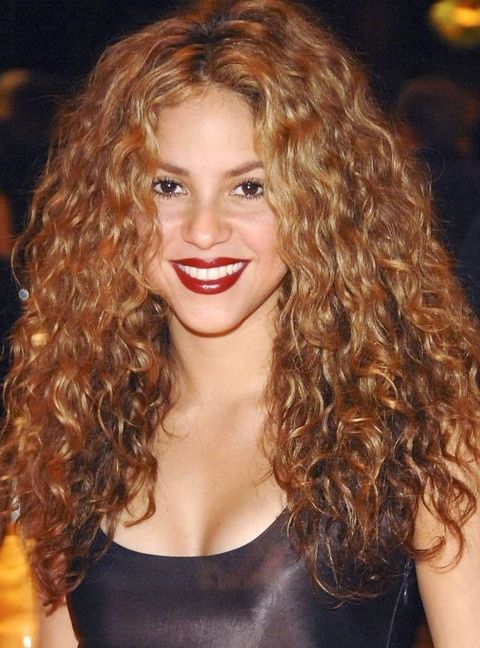 Shakira long curly hair